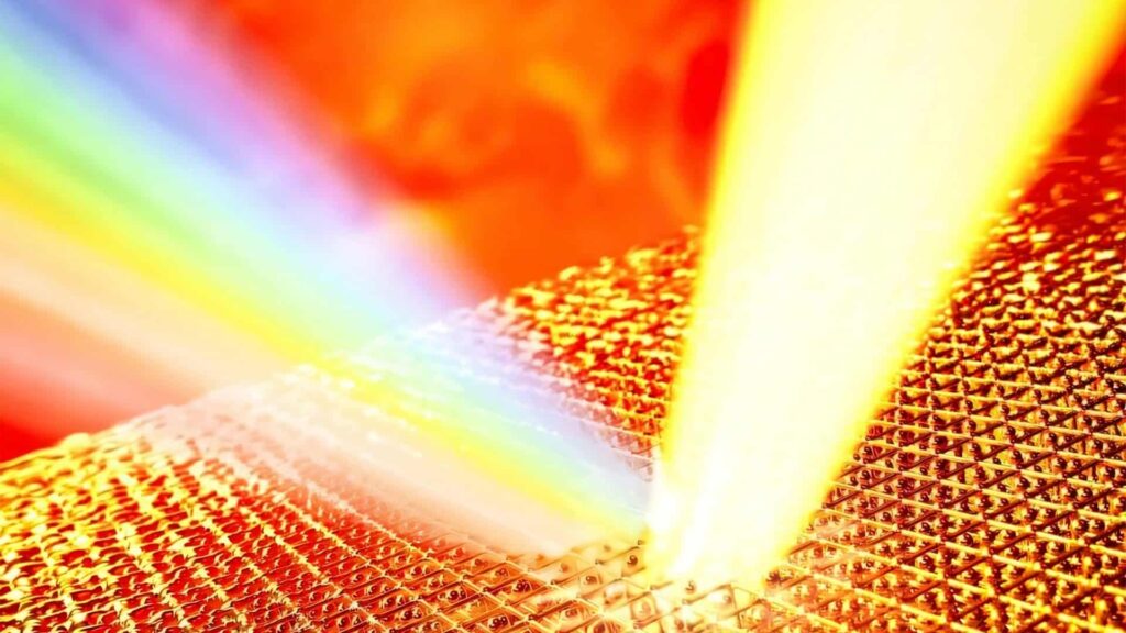 Ouro mantém-se sólido a 19 000 K e obriga cientistas a rever modelos de fusão