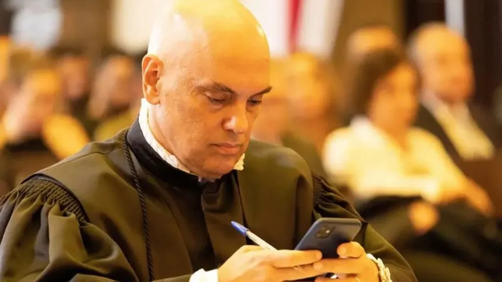 Alexandre de Moraes sancionado pelos EUA e perde acesso a serviços e transações norte-americanos Alexandre de Moraes sancionado pelos EUA e perde acesso a serviços e transações norte-americanos