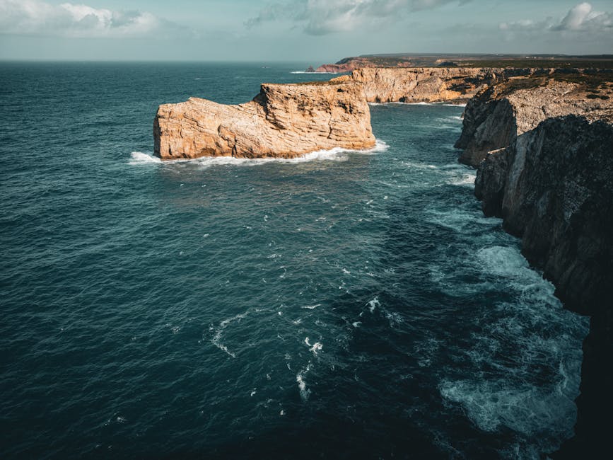 Estudo contesta hipótese glacial e reforça transporte humano das pedras de Stonehenge Estudo contesta hipótese glacial e reforça transporte humano das pedras de Stonehenge
