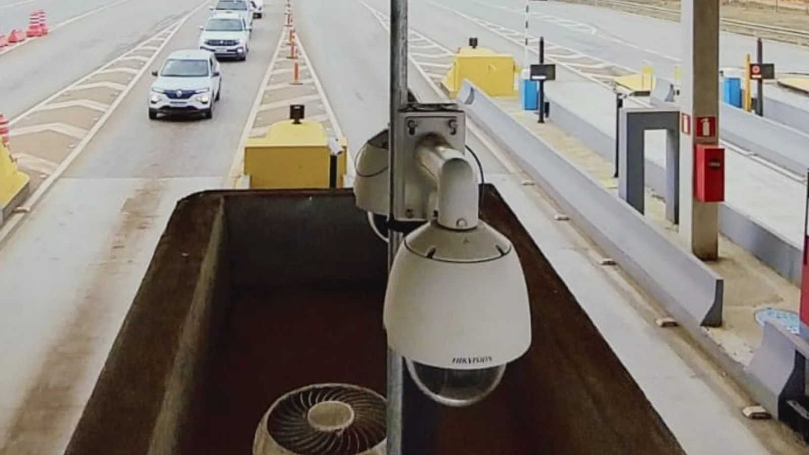 EagleVision usa câmaras e IA para monitorizar tráfego sem aplicar multas EagleVision usa câmaras e IA para monitorizar tráfego sem aplicar multas - Imagem do artigo