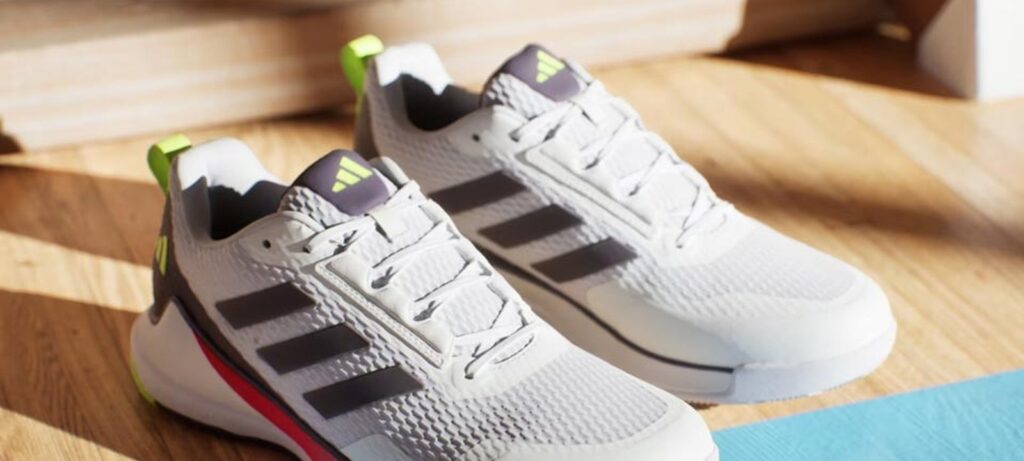 Tênis Adidas em promoção: descontos de até 45% no site Tênis Adidas em promoção: descontos de até 45% no site