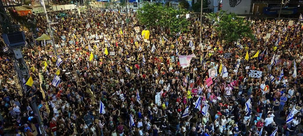 Protestos em Israel pedem acordo de reféns e fim da guerra Protestos em Israel pedem acordo de reféns e fim da guerra