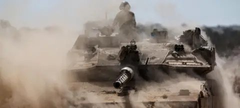 Israel convoca 60 mil reservistas para ofensiva em Gaza Israel convoca 60 mil reservistas para ofensiva em Gaza - Imagem do artigo original