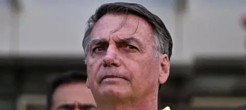 Bolsonaro é acusado de obstrução de justiça pela PF Bolsonaro é acusado de obstrução de justiça pela PF - Imagem do artigo original