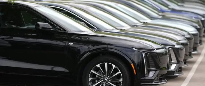 Tarifas de carros dos EUA podem cair para veículos da UE Tarifas de carros dos EUA podem cair para veículos da UE
