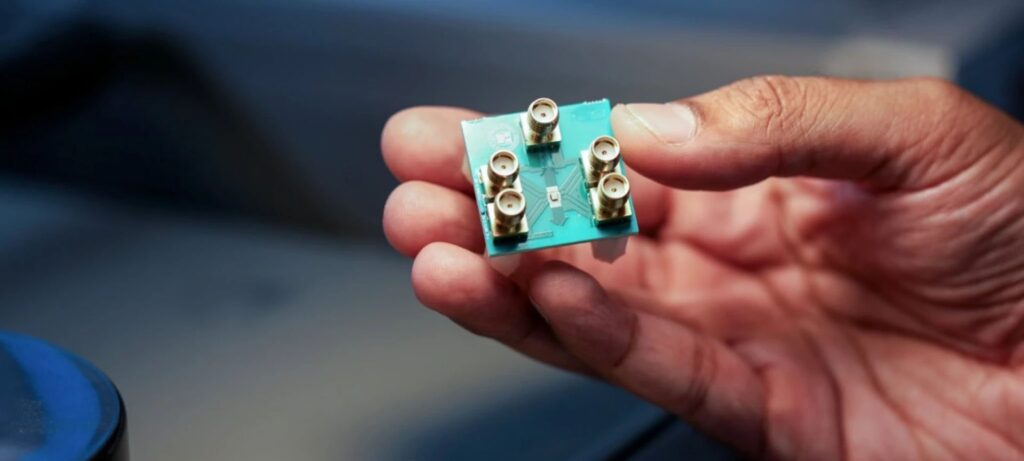 Cérebro de micro-ondas revoluciona processamento de dados Cérebro de micro-ondas revoluciona processamento de dados