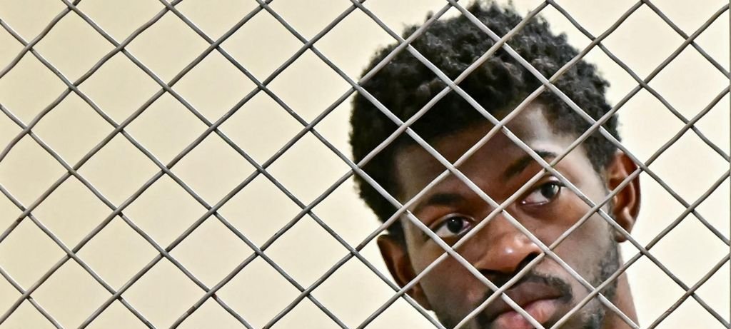 Lil Nas X se declara inocente após prisão em Los Angeles Lil Nas X se declara inocente após prisão em Los Angeles