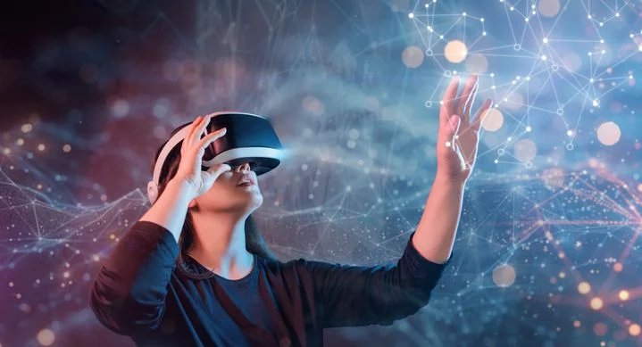 Realidade virtual: como funciona e aplicações práticas Realidade virtual: como funciona e aplicações práticas