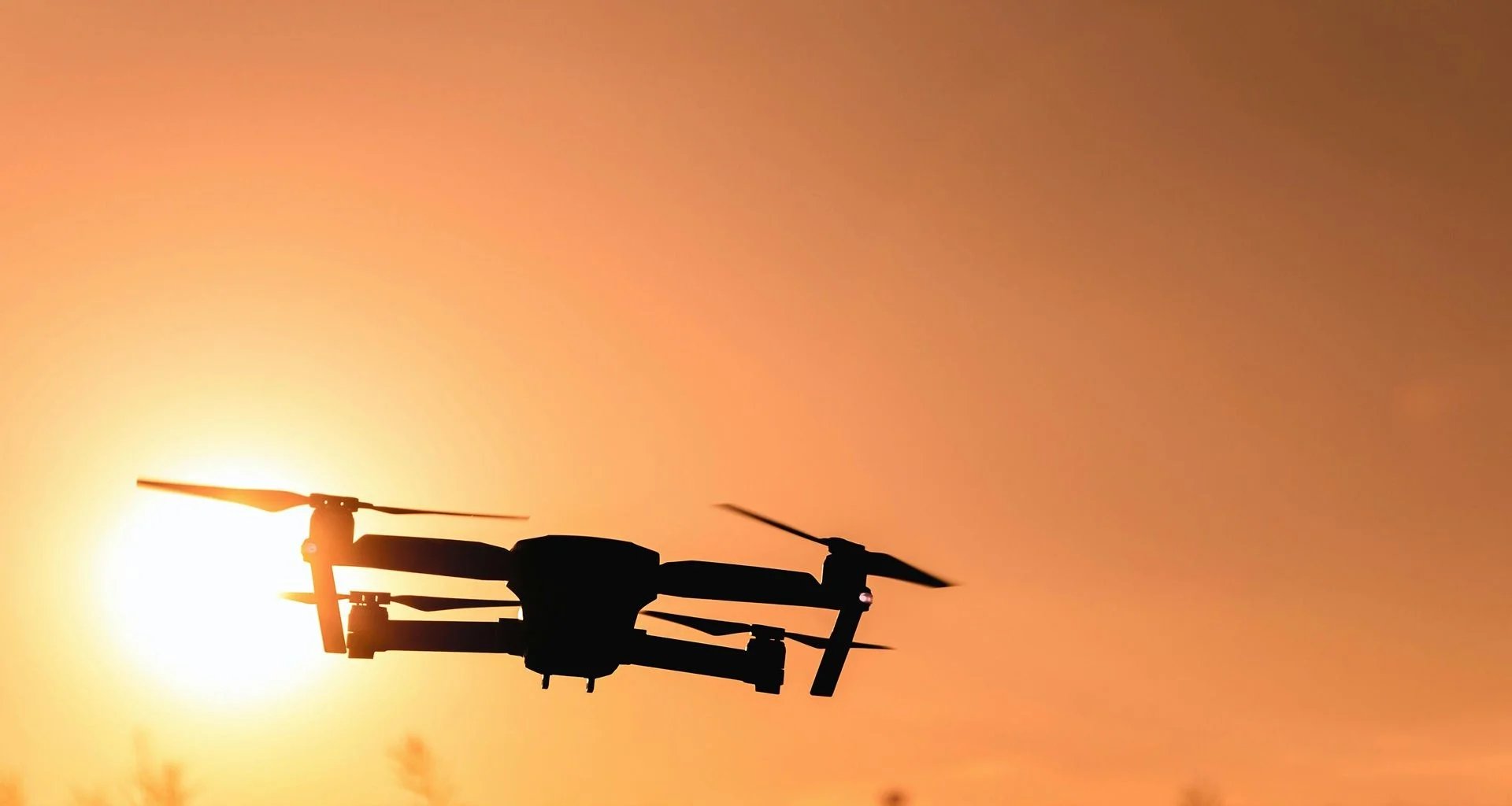 O que é um drone: conceito, usos e regras no Brasil O que é um drone: conceito, usos e regras no Brasil - Imagem do artigo