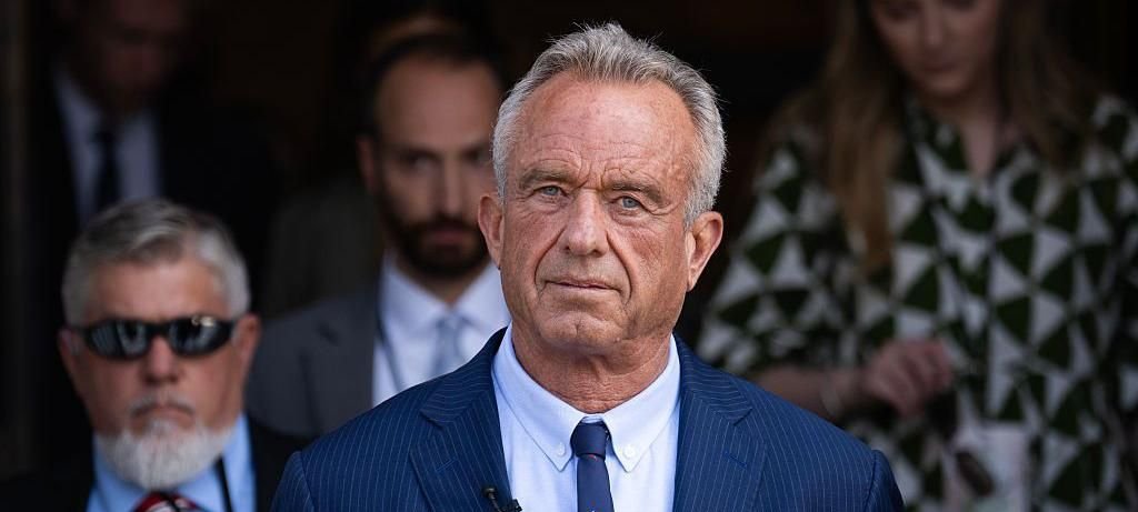 Robert F Kennedy Jr é defendido pela Casa Branca em crise Robert F Kennedy Jr é defendido pela Casa Branca em crise