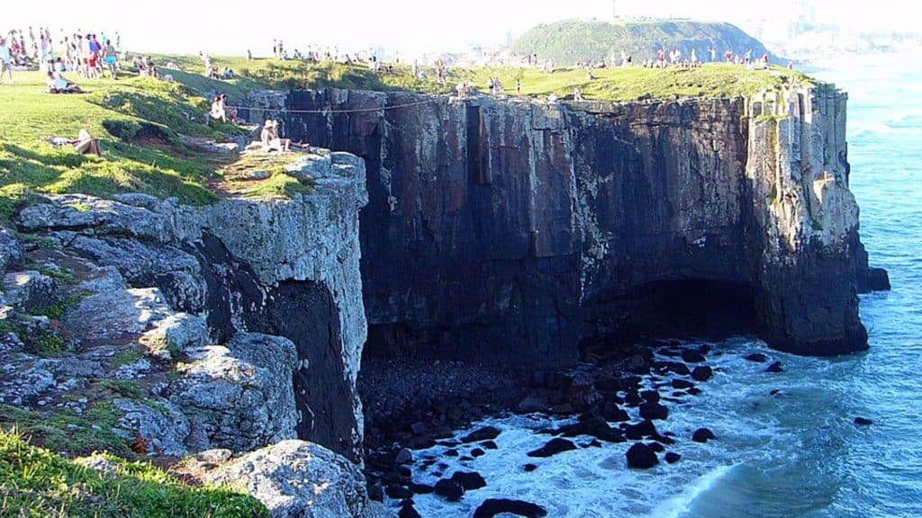 Como distinguir penhasco, precipício, abismo e desfiladeiro - Imagem do artigo original