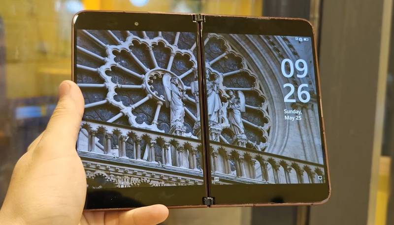 Protótipo Andromeda revela o Windows Phone de duas telas que a Microsoft cancelou Protótipo Andromeda revela o Windows Phone de duas telas que a Microsoft cancelou - Imagem do artigo original