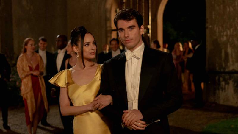 Filme da Netflix “Meu Ano em Oxford” altera final do livro e explica decisão dos protagonistas Filme da Netflix “Meu Ano em Oxford” altera final do livro e explica decisão dos protagonistas - Imagem do artigo original