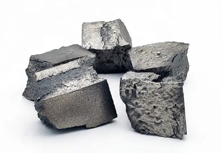 Ilha submersa rica em terras raras coloca Brasil na rota da alta tecnologia Ilha submersa rica em terras raras coloca Brasil na rota da alta tecnologia - Imagem do artigo original