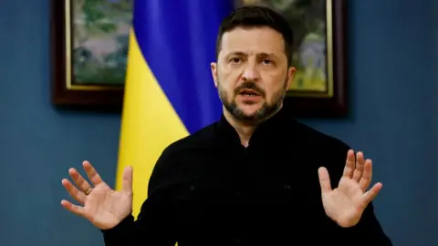 Zelensky une-se a líderes europeus para pressionar Trump antes da cimeira com Putin Zelensky une-se a líderes europeus para pressionar Trump antes da cimeira com Putin - Imagem do artigo original