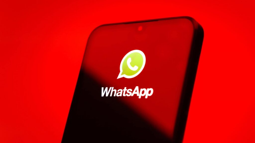 WhatsApp exibe alerta detalhado antes de entrar em grupos desconhecidos WhatsApp exibe alerta detalhado antes de entrar em grupos desconhecidos