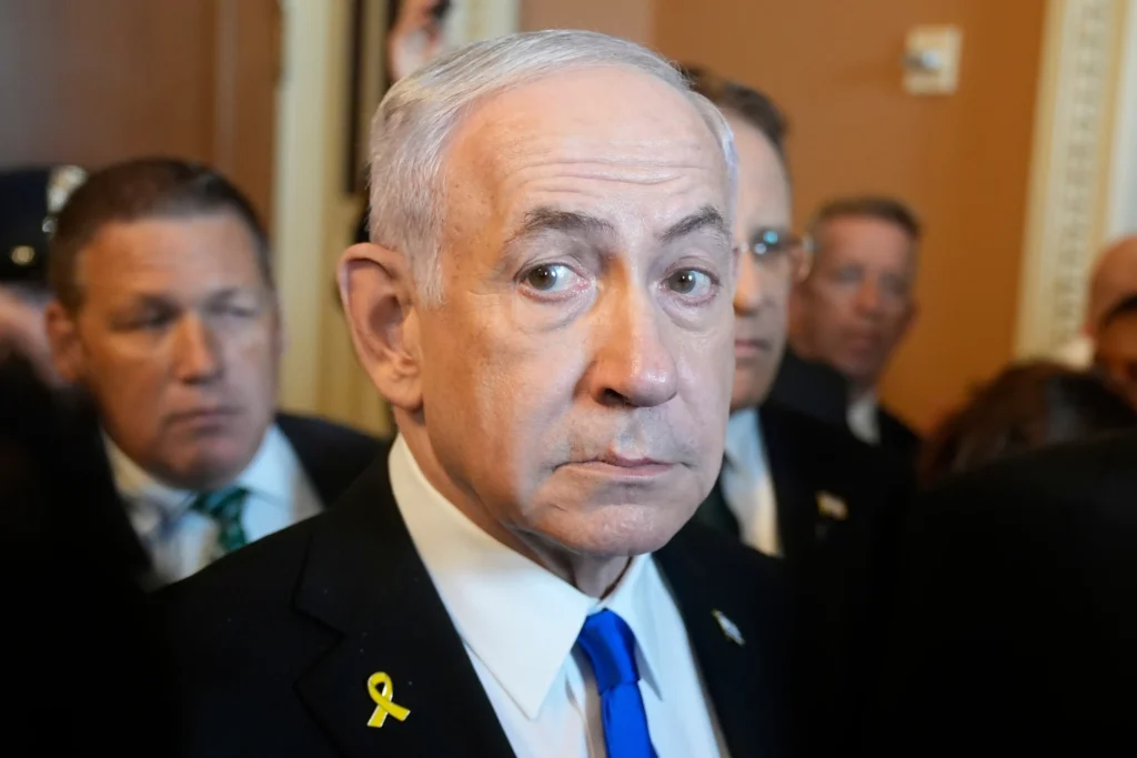 Netanyahu reúne gabinete e prepara nova ofensiva em Gaza apesar de protestos Netanyahu reúne gabinete e prepara nova ofensiva em Gaza apesar de protestos