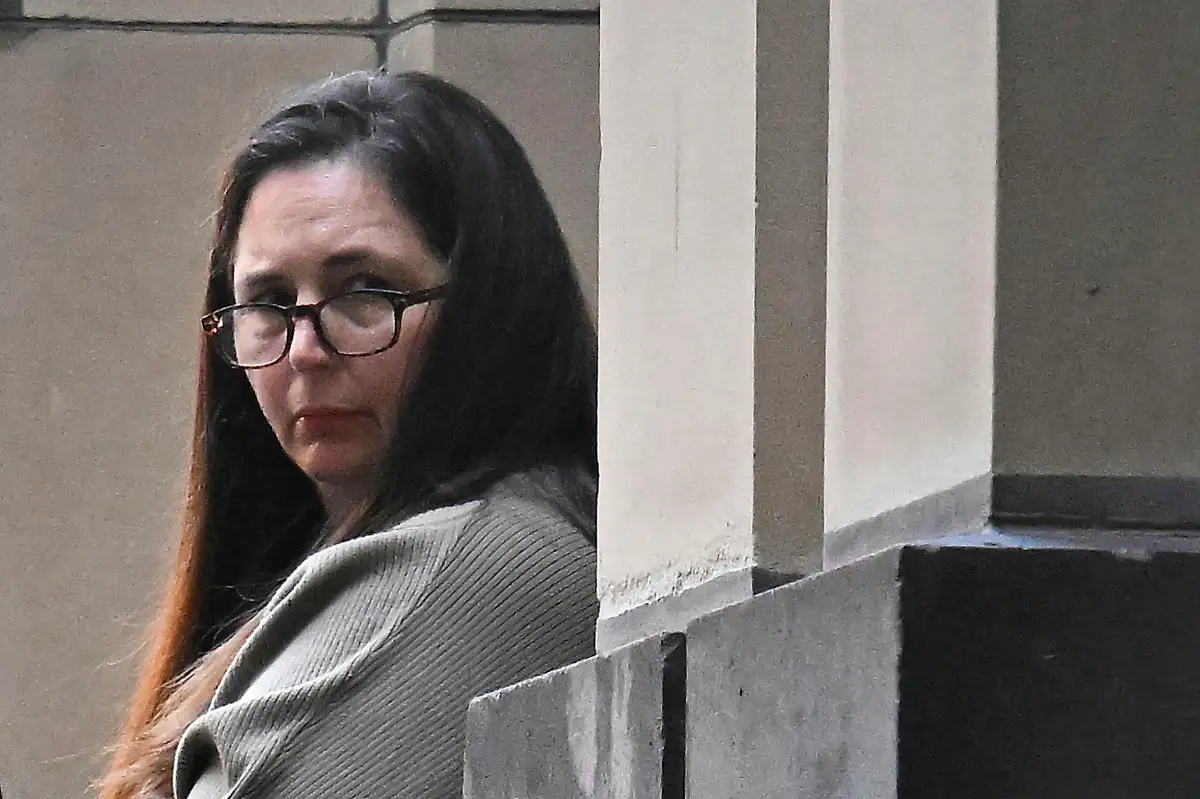 Caso dos cogumelos mortais: tribunal revela suspeitas de que Erin Patterson tentou envenenar o ex-marido Caso dos cogumelos mortais: tribunal revela suspeitas de que Erin Patterson tentou envenenar o ex-marido - Imagem do artigo