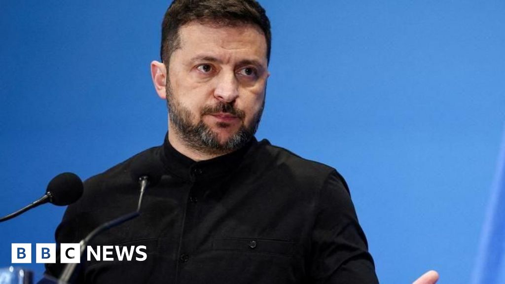Zelensky recusa ceder Donbass horas antes da reunião Trump-Putin no Alasca Zelensky recusa ceder Donbass horas antes da reunião Trump-Putin no Alasca