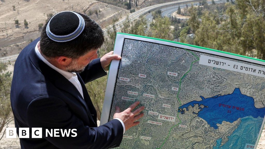 Ministro israelense diz que novo assentamento “sepultará” ideia de Estado palestino Ministro israelense diz que novo assentamento “sepultará” ideia de Estado palestino