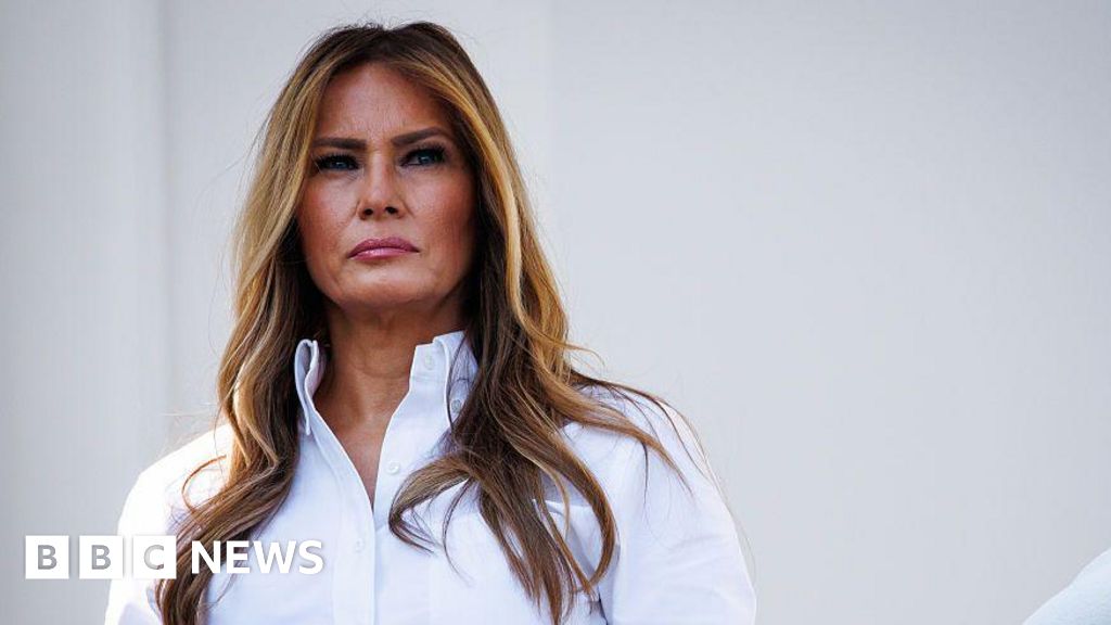 Melania Trump ameaça processar Hunter Biden por mais de US$ 1 bilhão após comentário sobre Epstein Melania Trump ameaça processar Hunter Biden por mais de US$ 1 bilhão após comentário sobre Epstein