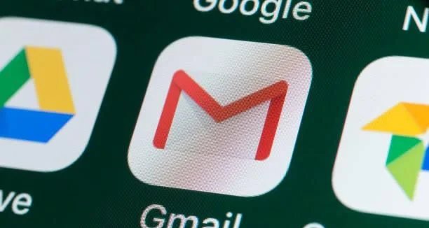 Google afasta rumor e garante segurança do Gmail após ataque à Salesforce Google afasta rumor e garante segurança do Gmail após ataque à Salesforce