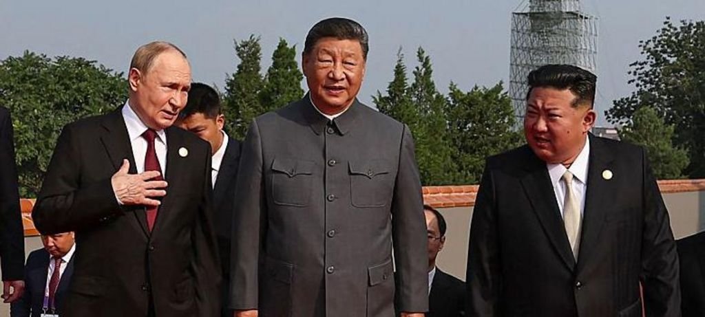 Xi Jinping exibe poder militar ao lado de Putin e Kim em desfile em Pequim Xi Jinping exibe poder militar ao lado de Putin e Kim em desfile em Pequim