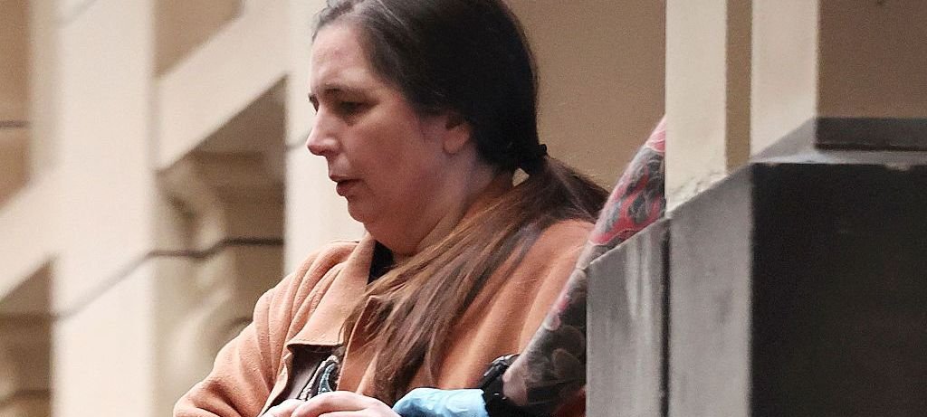 Erin Patterson pega prisão perpétua por mortes com cogumelos Erin Patterson pega prisão perpétua por mortes com cogumelos