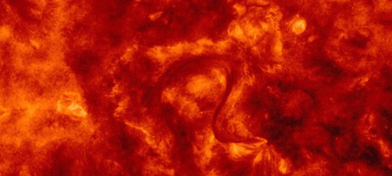 Erupção solar forma S gigante antes de atingir a Terra Erupção solar forma S gigante antes de atingir a Terra