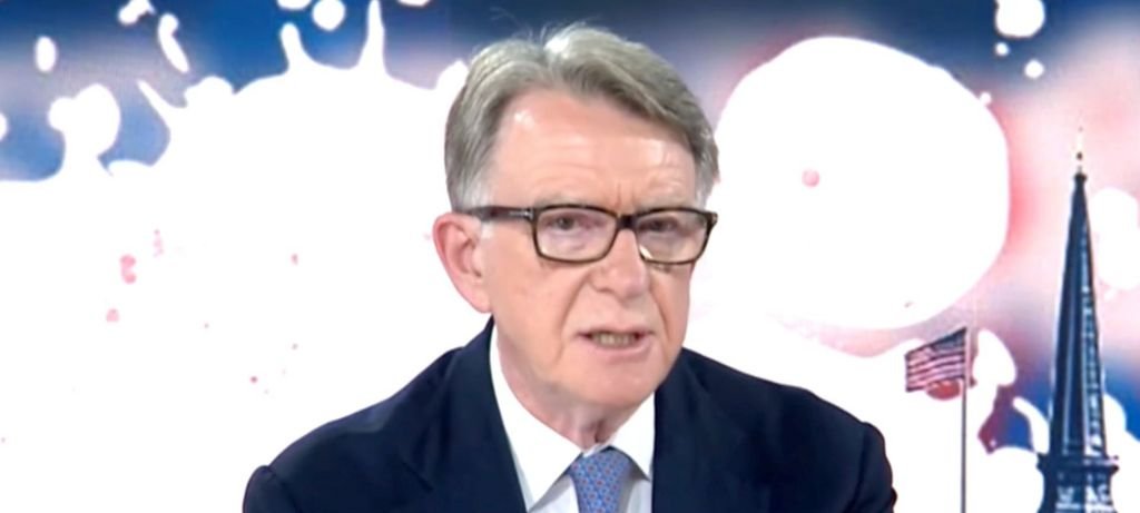 Mandelson lamenta relação com Epstein e nega conivência Mandelson lamenta relação com Epstein e nega conivência