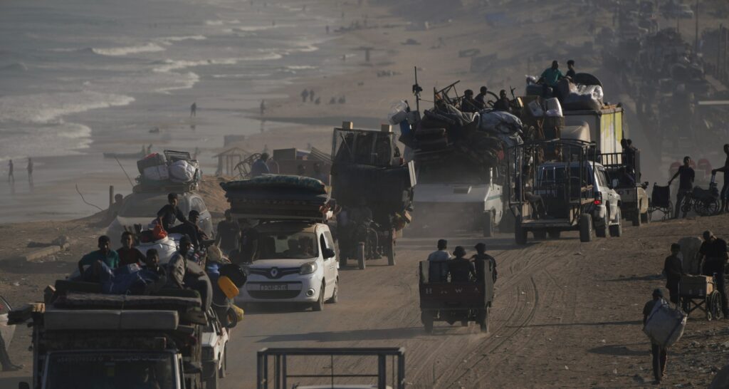 Israel abre rota temporária em Gaza para evacuação Israel abre rota temporária em Gaza para evacuação