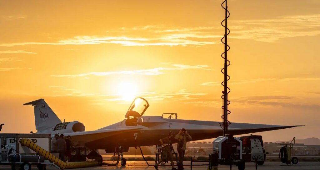 Avião supersônico da NASA se prepara para voo inaugural