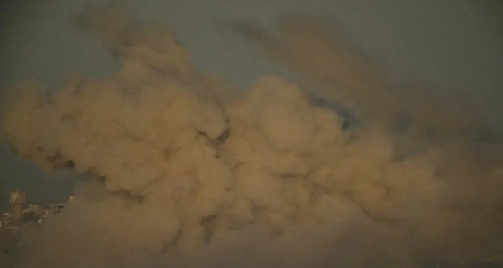 Ataques israelenses em Gaza deixam 14 mortos, dizem médicos Ataques israelenses em Gaza deixam 14 mortos, dizem médicos