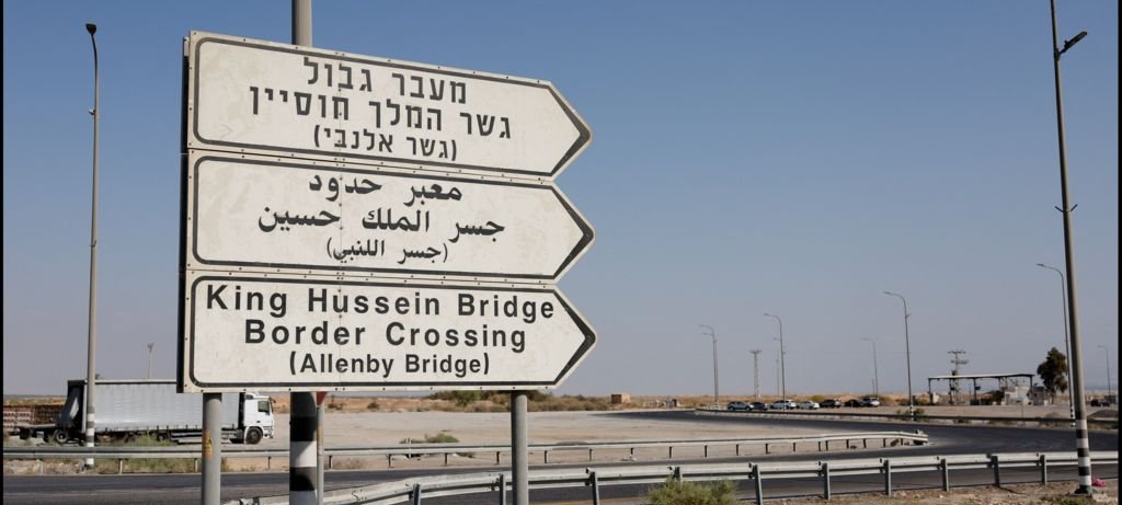 Israel fecha ponte Allenby e isola palestinos na Cisjordânia Israel fecha ponte Allenby e isola palestinos na Cisjordânia