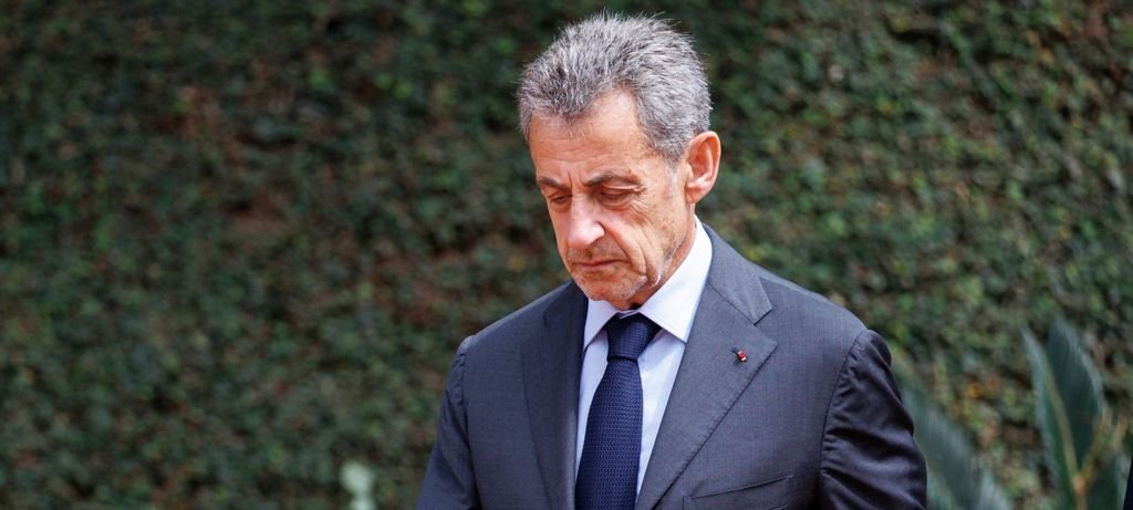 Condenação de Nicolas Sarkozy a 5 anos acirra divisões Condenação de Nicolas Sarkozy a 5 anos acirra divisões