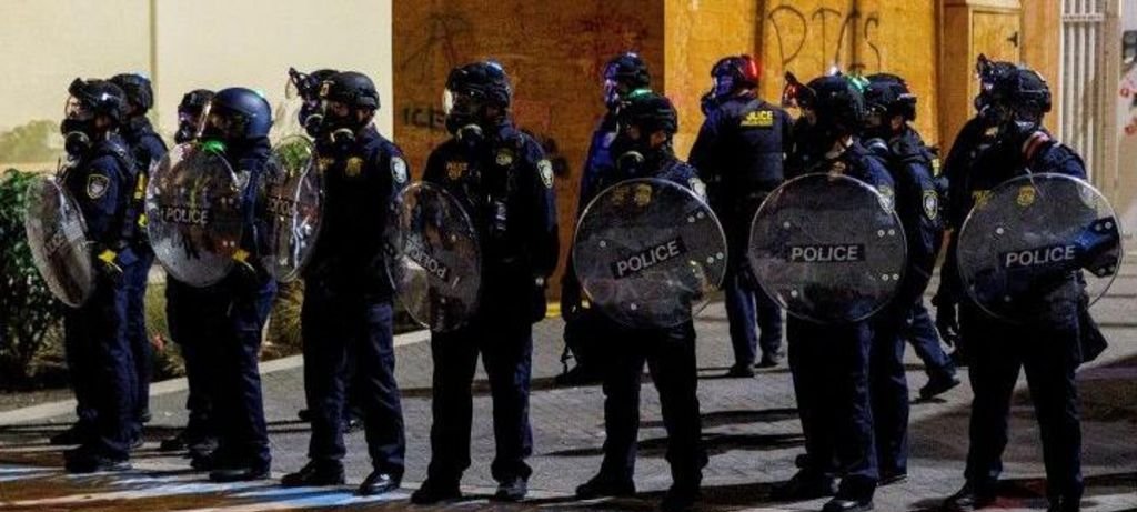 Trump envia tropas a Portland e autoriza “força total” Trump envia tropas a Portland e autoriza “força total”