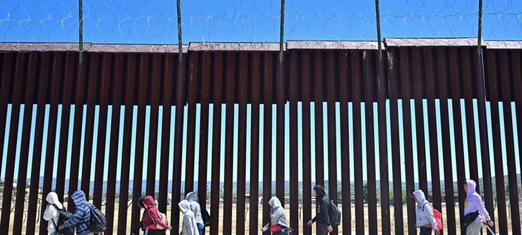 Deportação de 120 iranianos dos EUA ocorre após acordo Deportação de 120 iranianos dos EUA ocorre após acordo