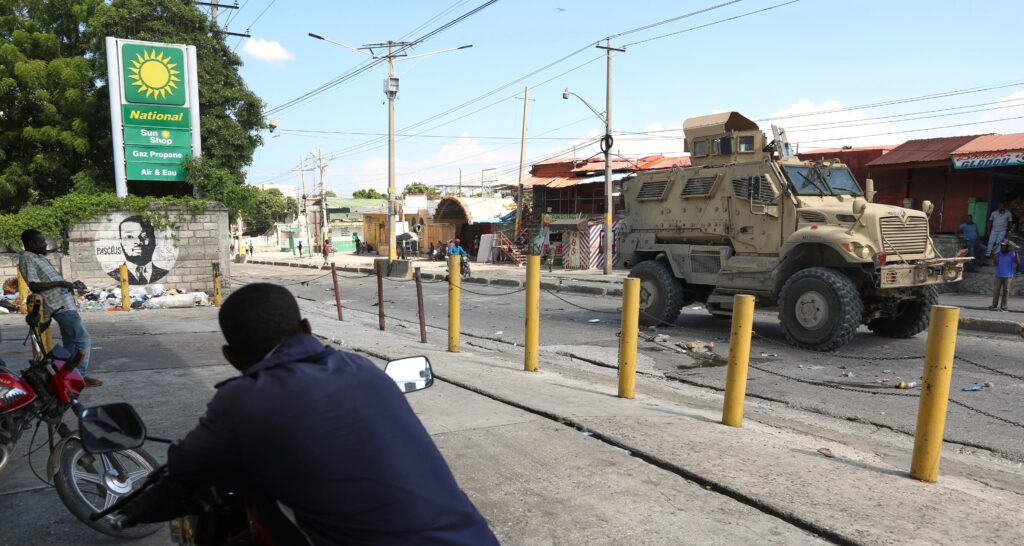 ONU aprova maior força de supressão de gangues no Haiti ONU aprova maior força de supressão de gangues no Haiti