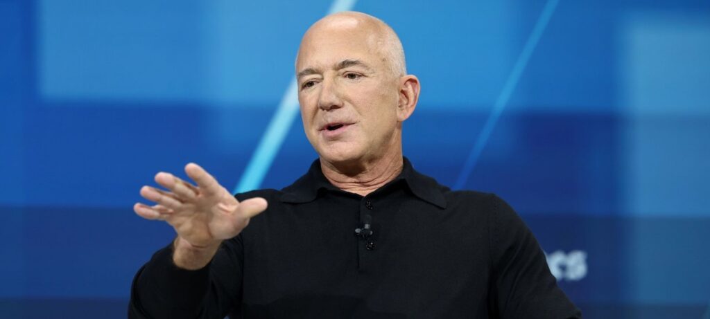 Jeff Bezos: IA vive bolha, mas promete ganhos reais Jeff Bezos: IA vive bolha, mas promete ganhos reais