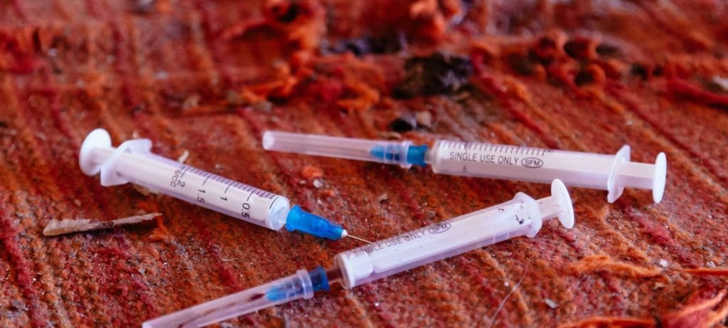 HIV em Fiji: drogas injetáveis impulsionam surto recorde HIV em Fiji: drogas injetáveis impulsionam surto recorde
