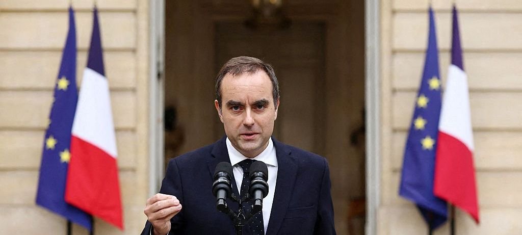 Renúncia de Sébastien Lecornu abala governo francês Renúncia de Sébastien Lecornu abala governo francês