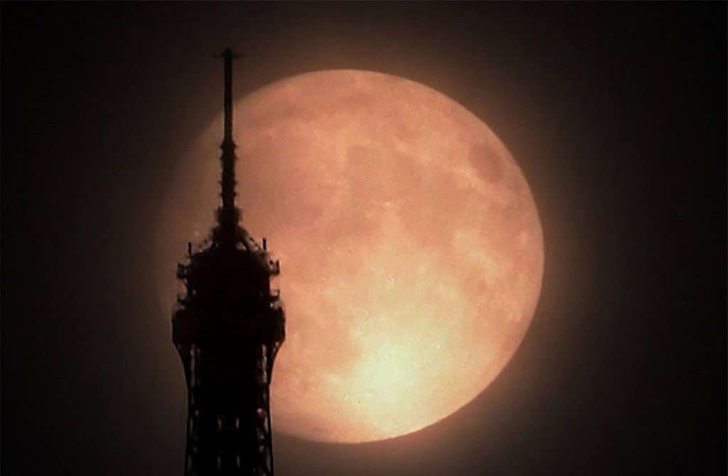 Superlua de 2025 brilha 30% mais na noite desta terça Superlua de 2025 brilha 30% mais na noite desta terça