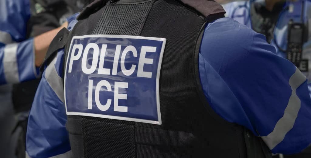 ICE usa simuladores de torre celular em veículos espiões ICE usa simuladores de torre celular em veículos espiões