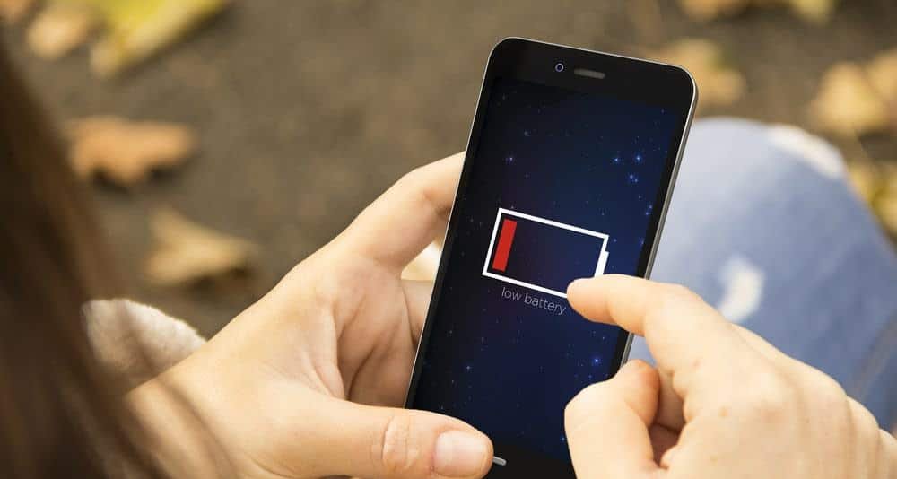 Celular lento: bateria fraca reduz desempenho, entenda Celular lento: bateria fraca reduz desempenho, entenda