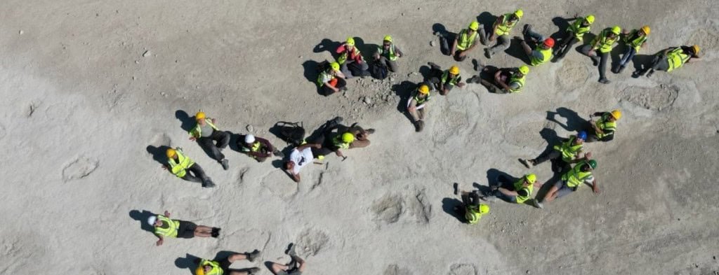 Trilha de dinossauro de 220 m é a maior da Europa Trilha de dinossauro de 220 m é a maior da Europa