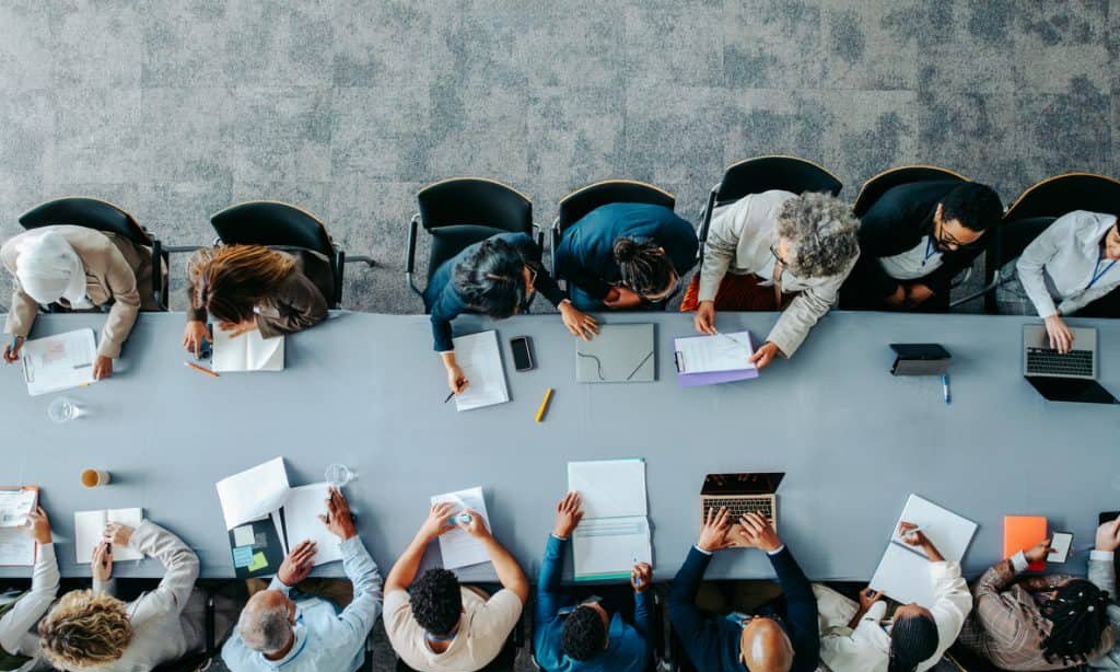 Como empresas centenárias unem propósito sólido e agilidade para manter relevância na era digital Como empresas centenárias unem propósito sólido e agilidade para manter relevância na era digital