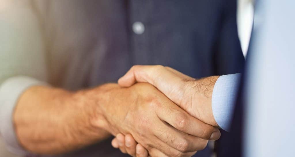 Confiança supera velocidade na experiência do cliente em plena era da inteligência artificial Confiança supera velocidade na experiência do cliente em plena era da inteligência artificial