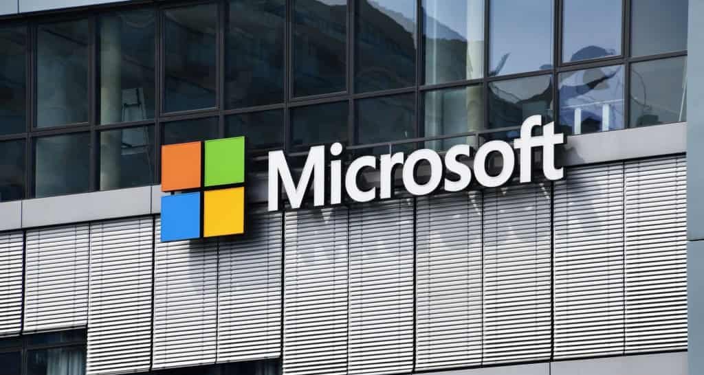 Parceria entre Microsoft e OpenAI desperta debate sobre transparência e efeitos nos resultados financeiros Parceria entre Microsoft e OpenAI desperta debate sobre transparência e efeitos nos resultados financeiros