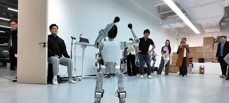 Robô humanoide Bumi chega ao mercado chinês por 9.998 yuans e estabelece novo piso de preço no segmento Robô humanoide Bumi chega ao mercado chinês por 9.998 yuans e estabelece novo piso de preço no segmento