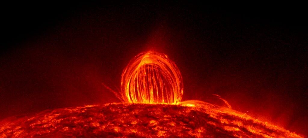 Plasma: o quarto estado da matéria explicado do laboratório ao espaço profundo Plasma: o quarto estado da matéria explicado do laboratório ao espaço profundo